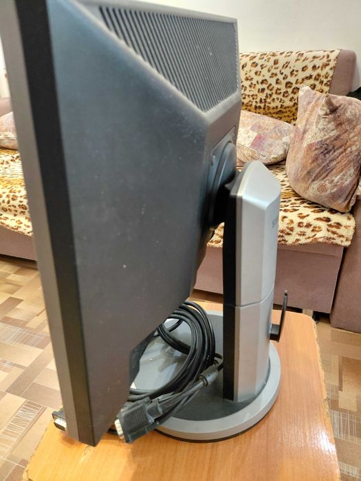Монитор Самсунг SyncMaster 740b