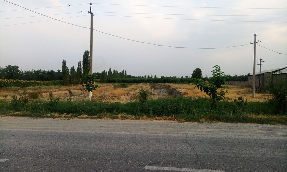 Иссикхона сотилади