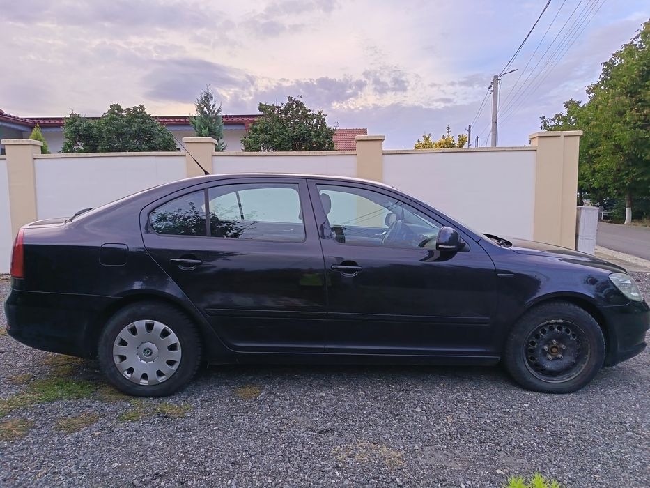 Vand Skoda Octavia  , 1,6 TDI, an 2010 , euro 5, stare bună. ITP valabil până în august 2027.