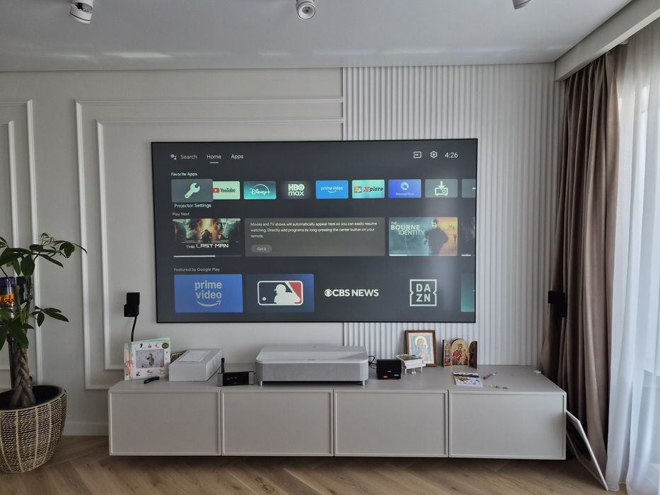Videoproiector UST Epson Ls800
