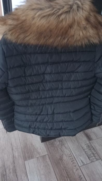 Geaca cu guler detașabil