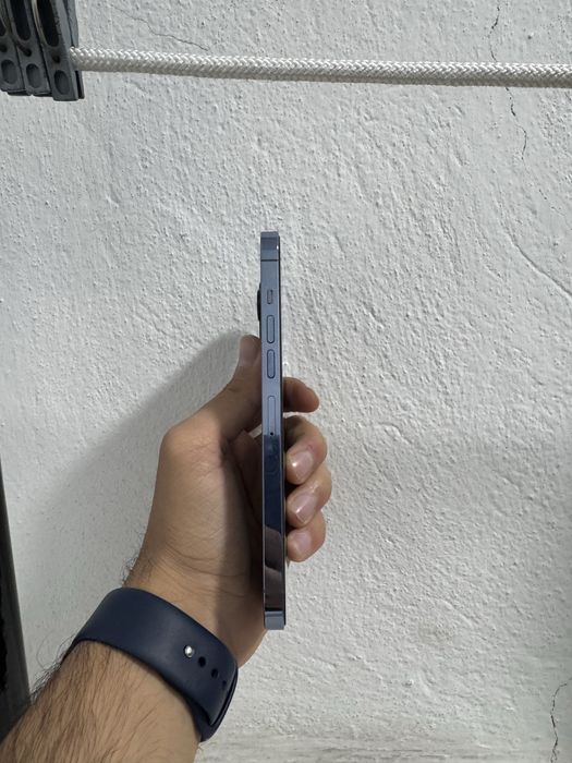 Продам Iphone 13 pro max