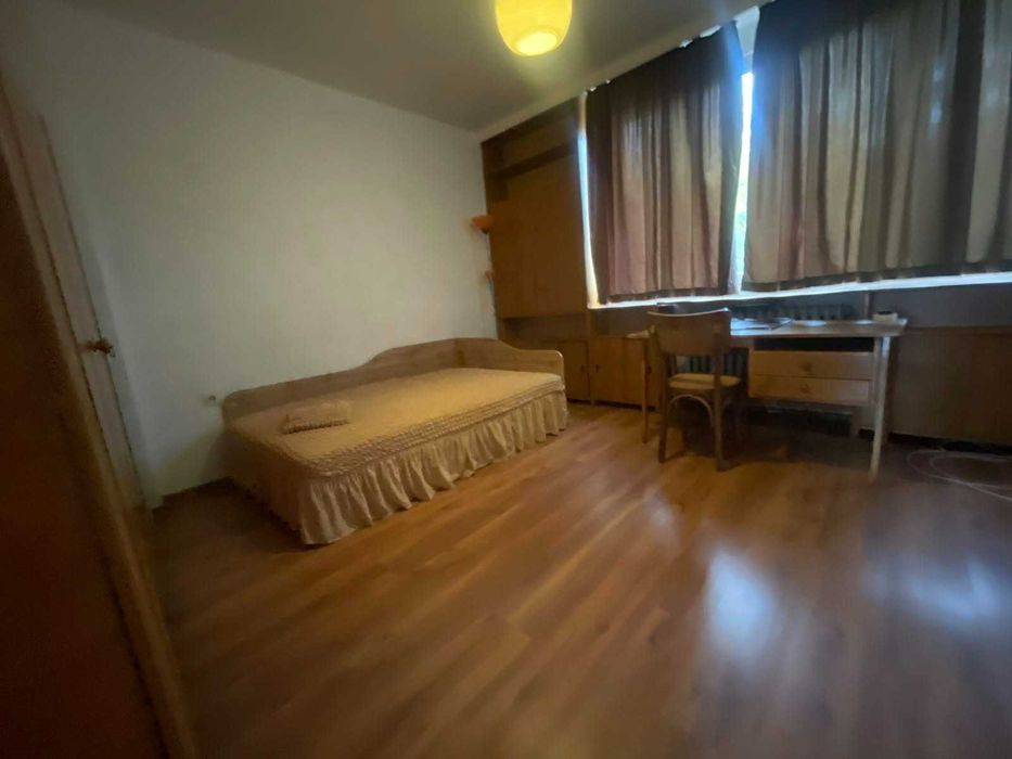 Дава се под наем Четиристаен апартамент в София, Център - 160 кв.м за 850 € - Снимка #14