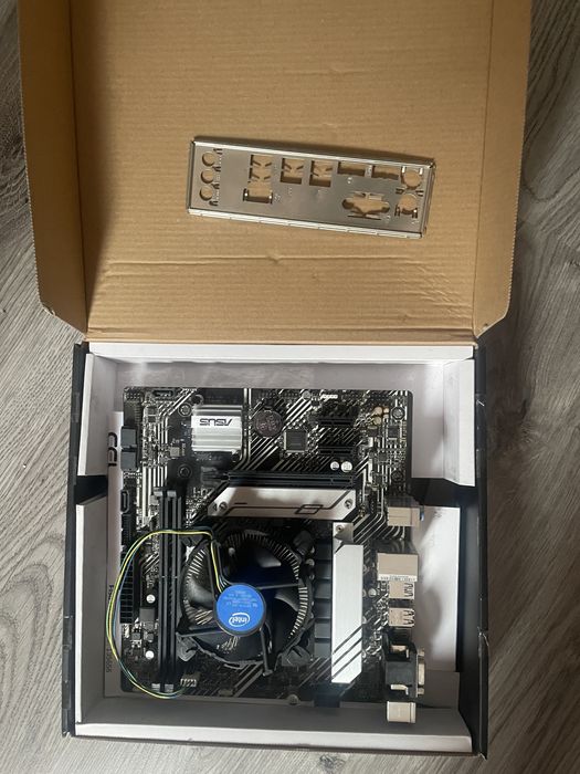 Placa de baza Asus H510M-A cu procesor Intel I3 10100F