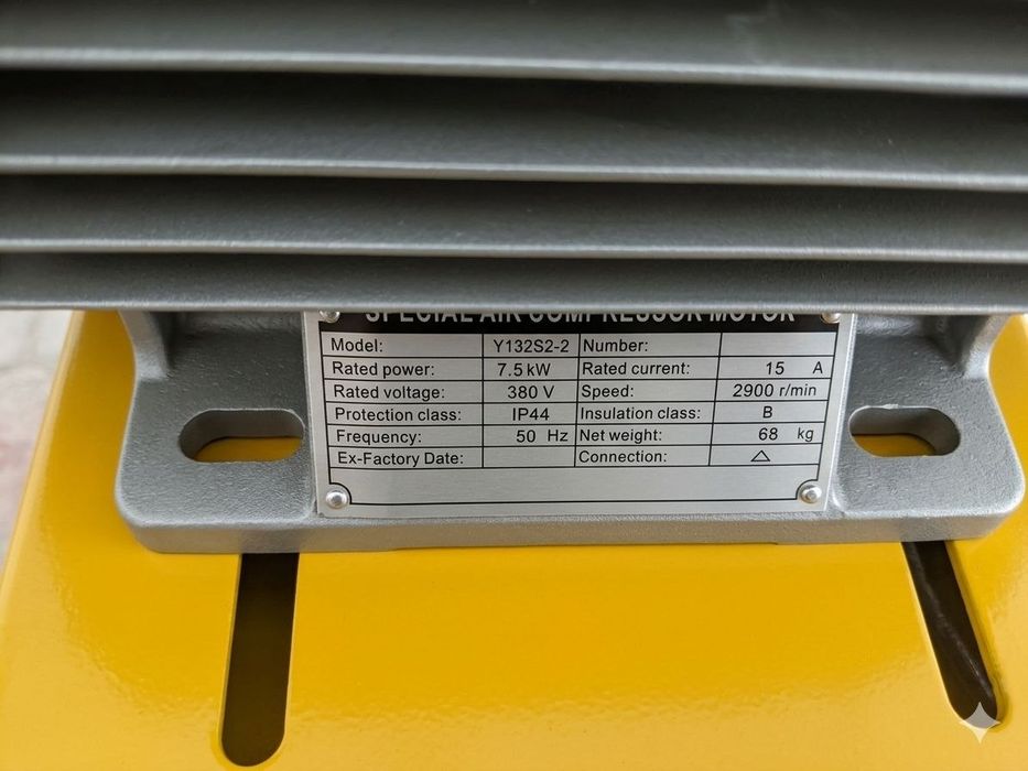 Kompressor Sotiladi pachti yangi