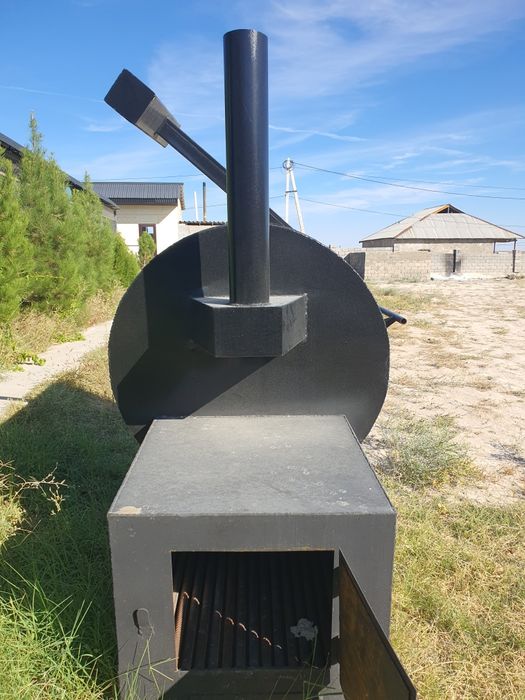 Срочно продаются два смокера для BBQ.