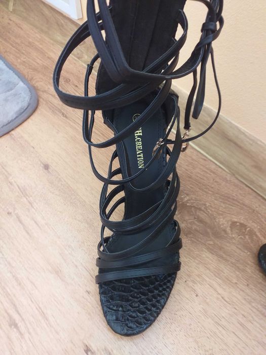 Дамски сандали  (чисто нови)