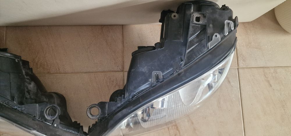 Продавам Bi-Led фарове за ML w164 (префейс)