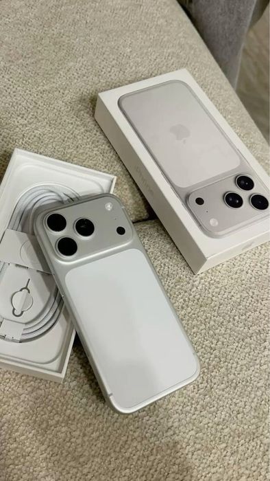 Продам Apple Iphone 17 pro max