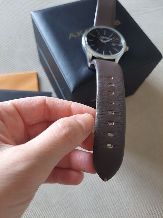 Ceas barbatesc Akribos XXIV - cu  bratara din piele