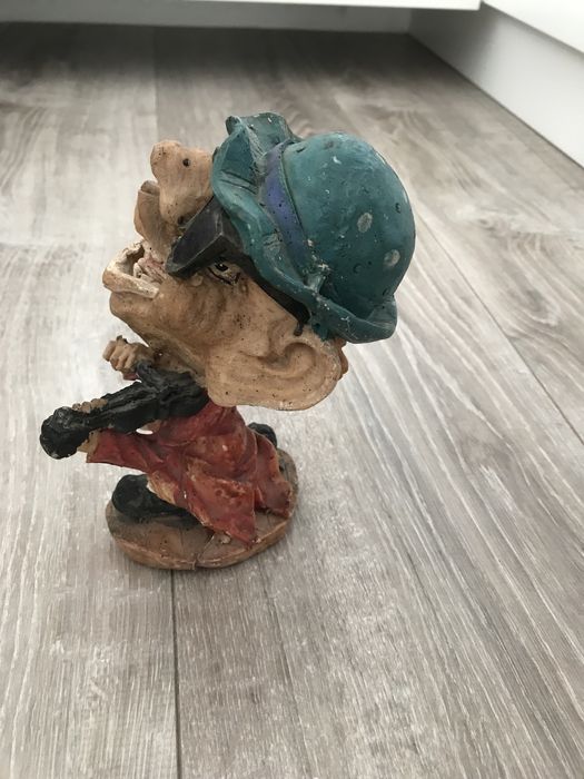 Statuetă handmade cu lautar