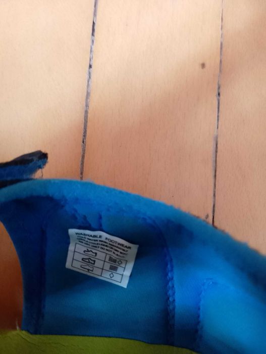 sandale keen, marimea 36, insertie 24,5 cm