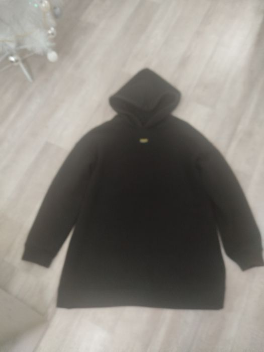 Женские брюки,толстовка.