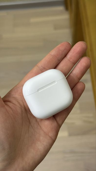 Apple AirPods 4 Active Noise