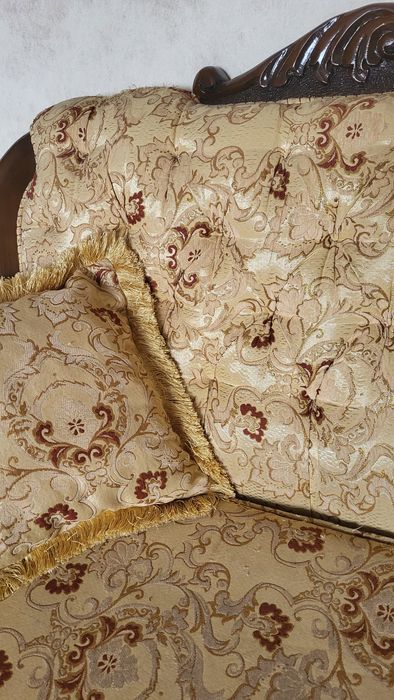 Продам диванный гарнитур. Диван/кресло