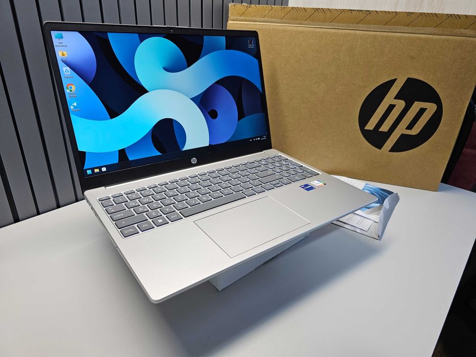 ПРОДАМ HP Laptop 15 Мощный Ноутбук Core™i7-1355U/16GB/512SSD/15.6"iPS.