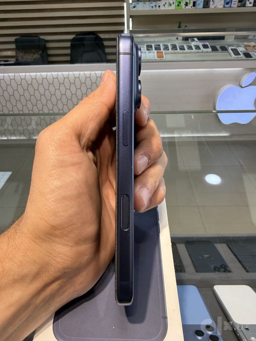 Iphone 17 Pro Deep blue