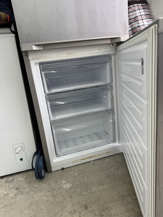 Холодильник Dausher