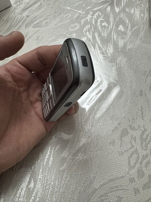 Nokia 6070. Сотилади.