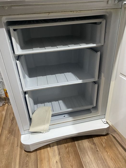 Придам холодильник