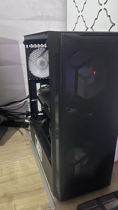 PC Ryzen 5 2600 + GTX 1070 8GB | 32GB DDR4 | SSD + HDD