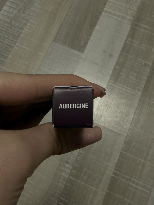 Очна линия Anastasia Beverly Hills цвят aubergine