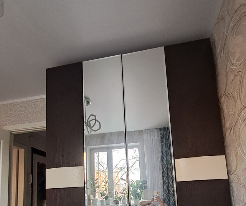 СРОЧНО ПРОДАМ Кровать и шкаф