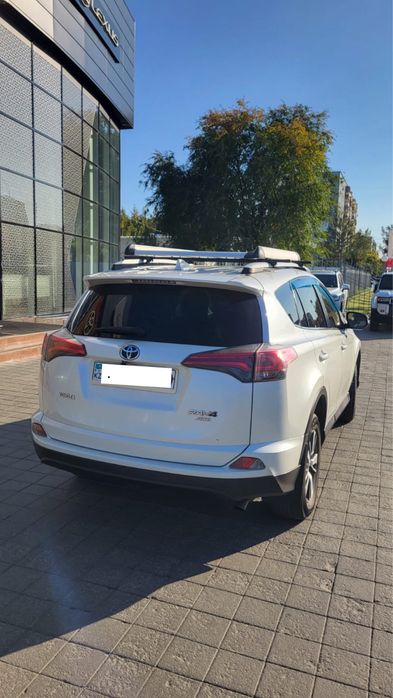 Продам Toyota Rav4