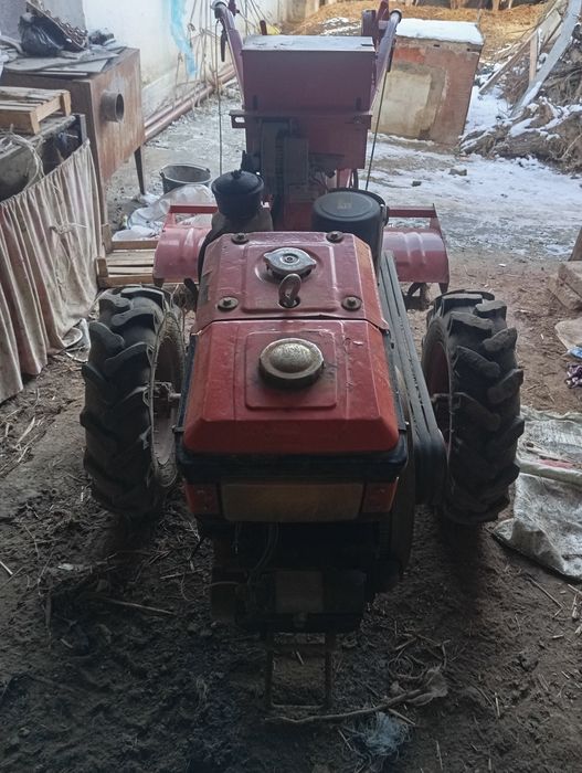 Motoblok zuubr sotiladi