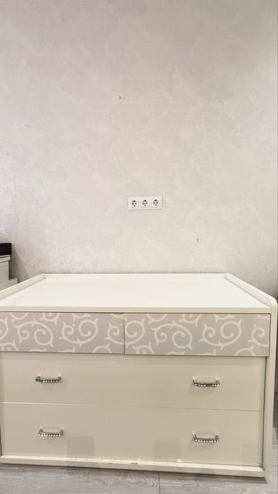 Продам спальный гарнитур