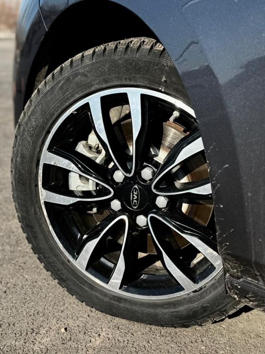 Продам jac j7 2023 года