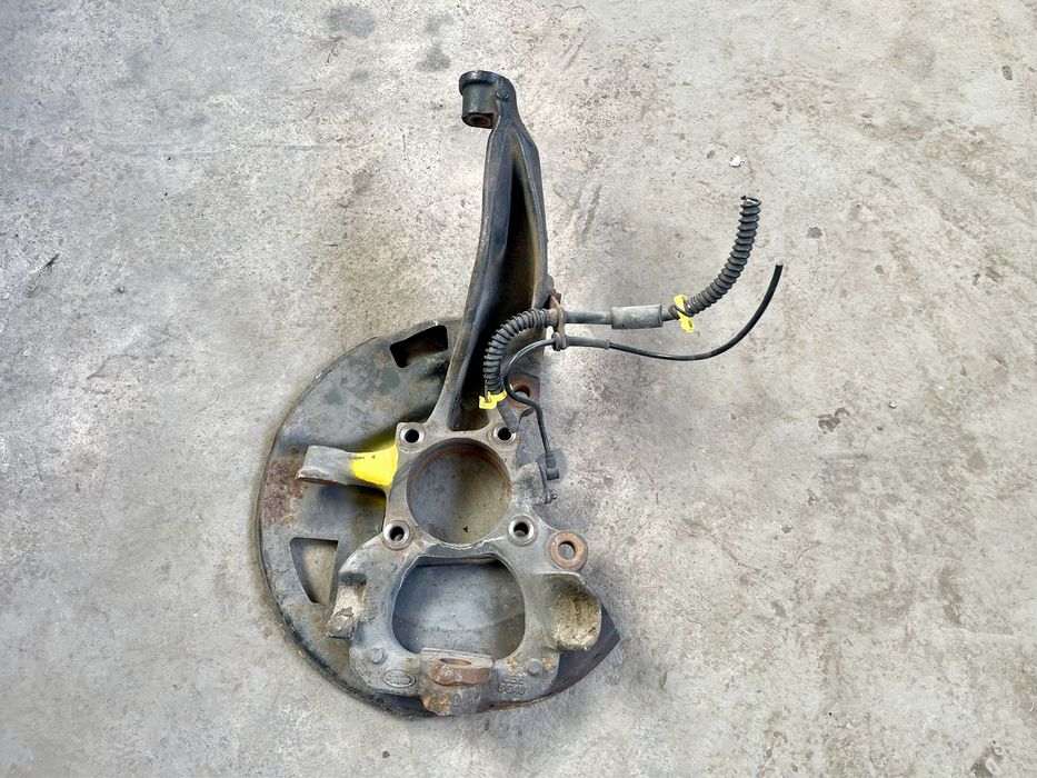 Передняя правая сафпа на Land Rover Range Rover Рендж Ровер