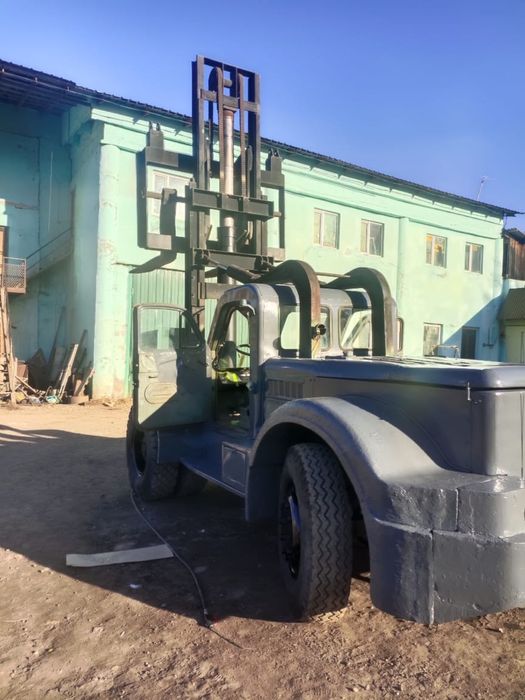 Погрузчик 10 тонн