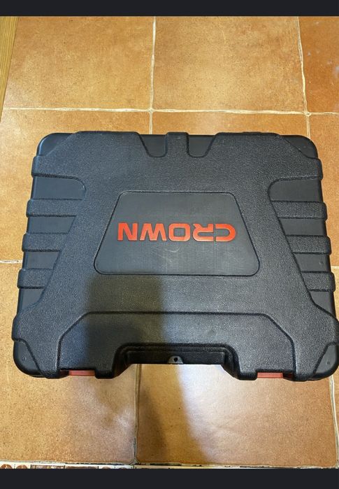 Продам перфоратор Crown