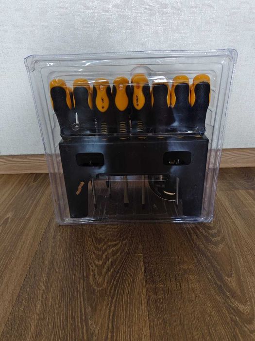 Набор отверток большой