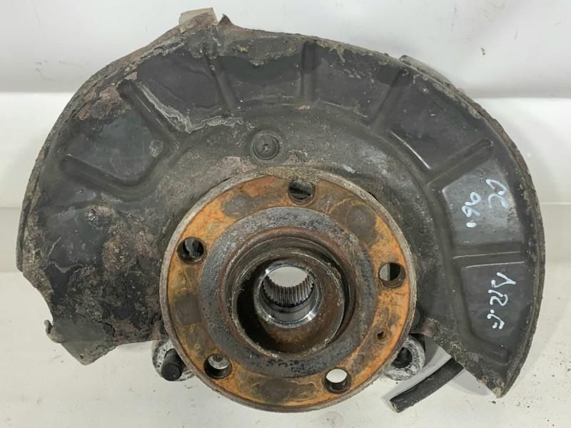 Fuzeta dreapta fata Volkswagen Passat CC facelift 2.0 tdi CFFB 3C04072