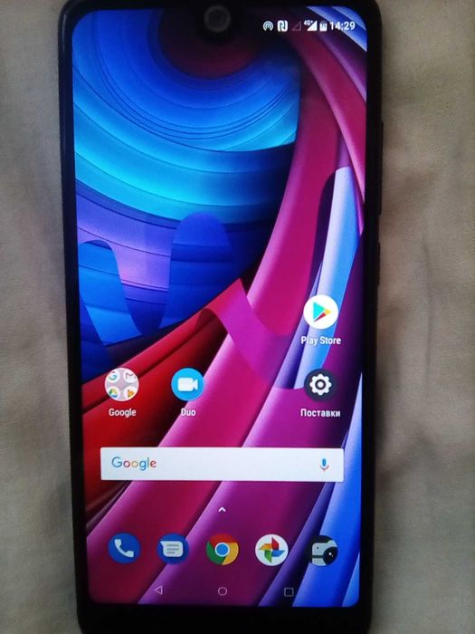 Продавам телефон Wiko