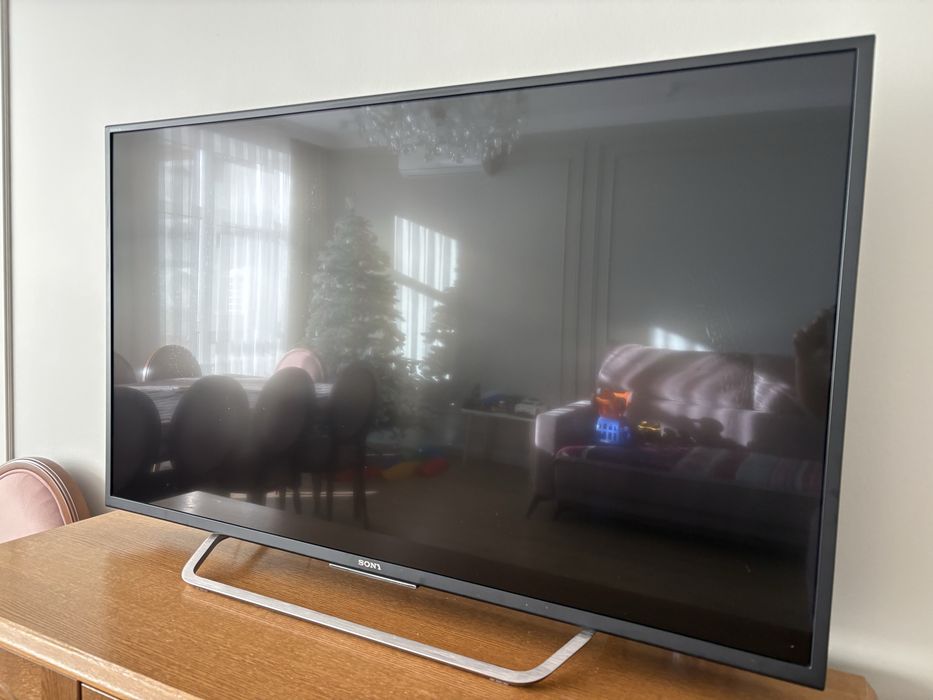 Продам телевизор Sony Bravia 49XD7005