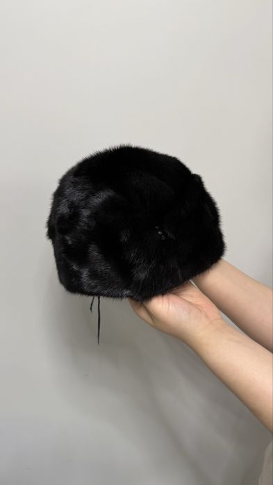 норковая шапка , черная