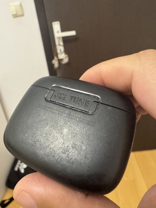 Jbl Tune doar casca dreapta