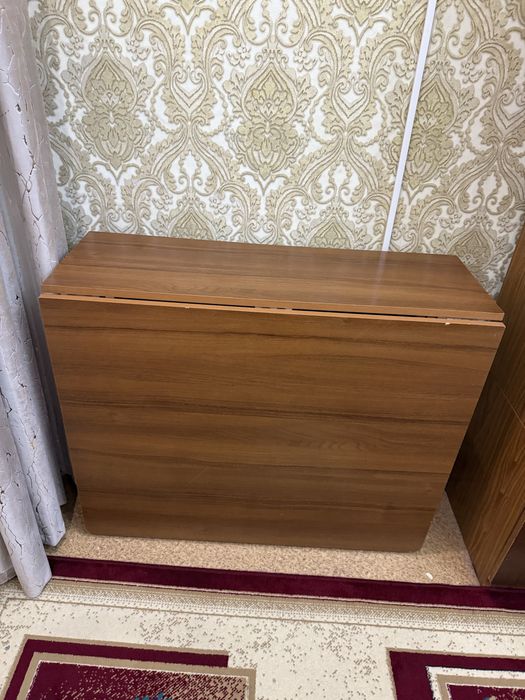 Стол книжный 1,5 м