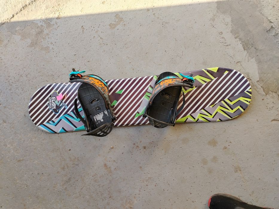 Детский сноуборд.