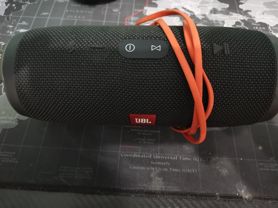 Boxa bluethot jbl charge 3