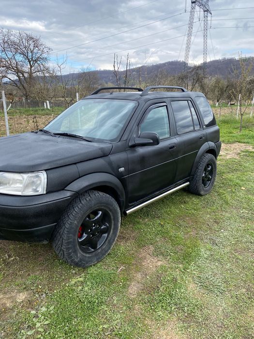 Vând Land Rover , an 2000