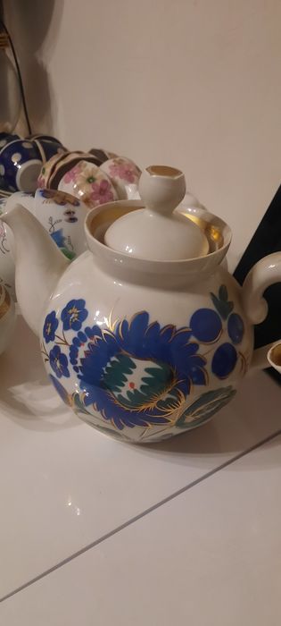 Продаю кухонную и столовую посуду