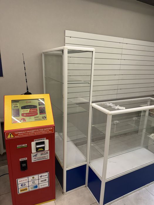 Витрины б/у от диа