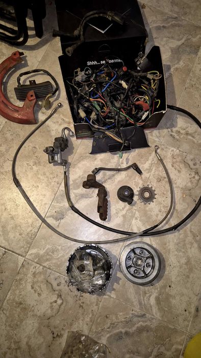 Piese Suzuki DR 650 SP44 si SP46