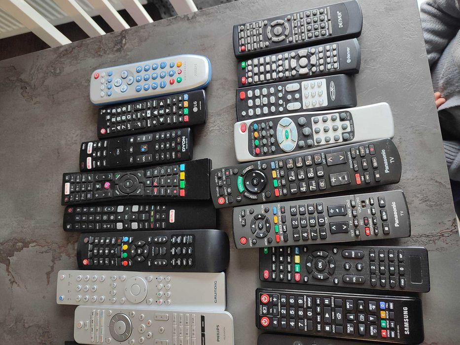Telecomenzi tv/audio /dvd/pioner/samsung/Panasonic /grundig/Philips/de