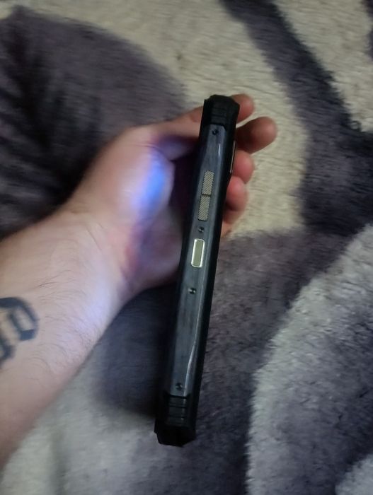 Продам Doogee v 30