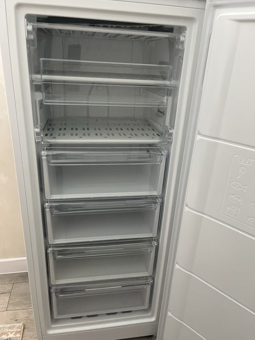 Морозильник Индезит